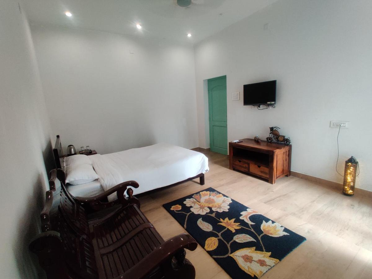 The Balified Villa Puducherry Buitenkant foto