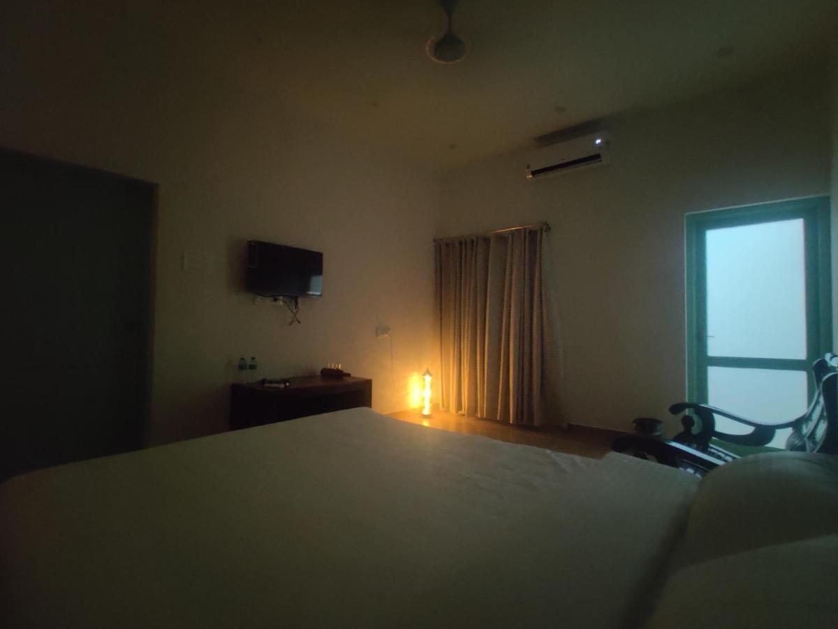 The Balified Villa Puducherry Buitenkant foto